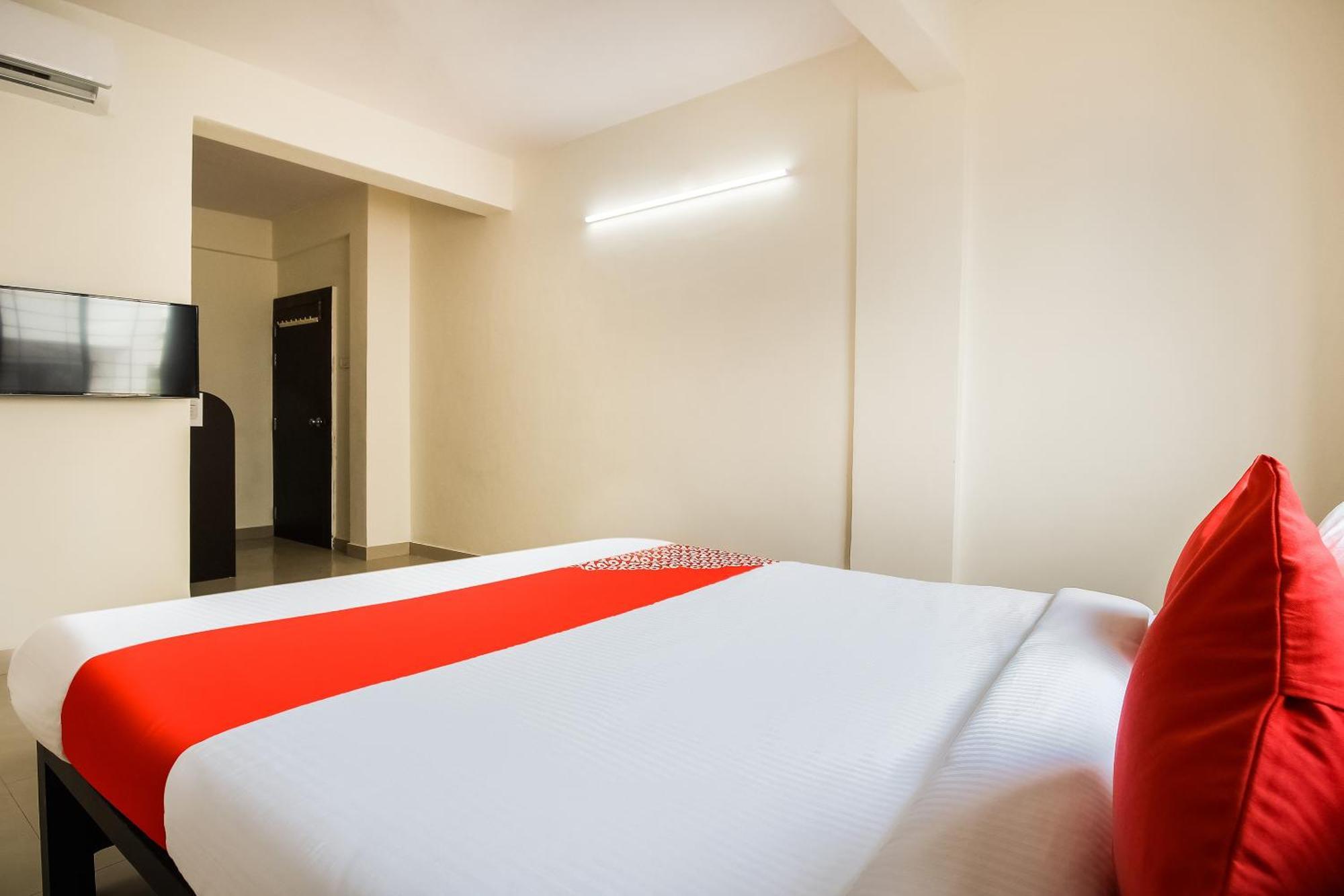 Hotel O Galaxy Near Inox Pune Esterno foto